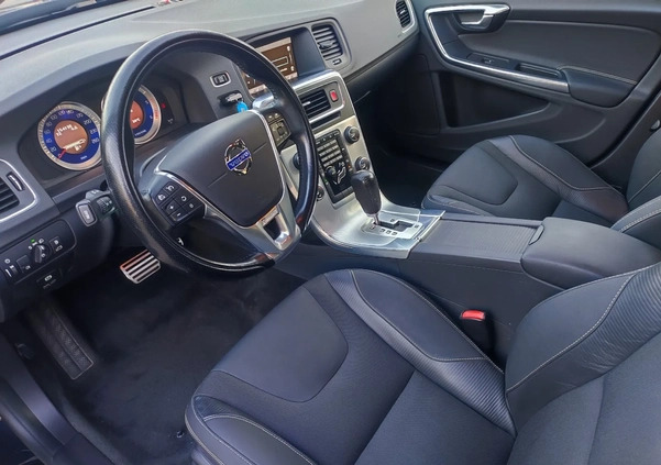 Volvo V60 cena 49900 przebieg: 164200, rok produkcji 2012 z Konin małe 277